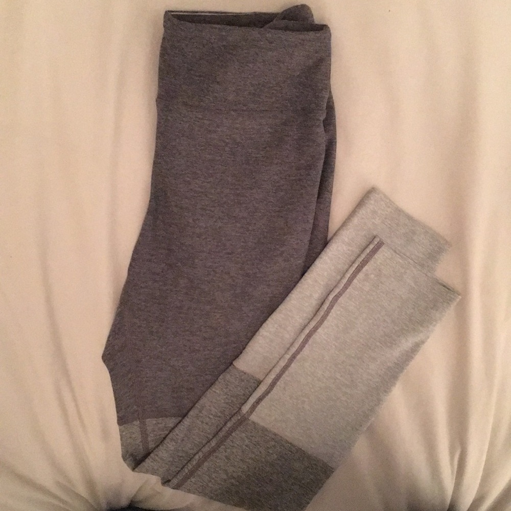 Outdoor Voices Compression leggings.  7/8 length